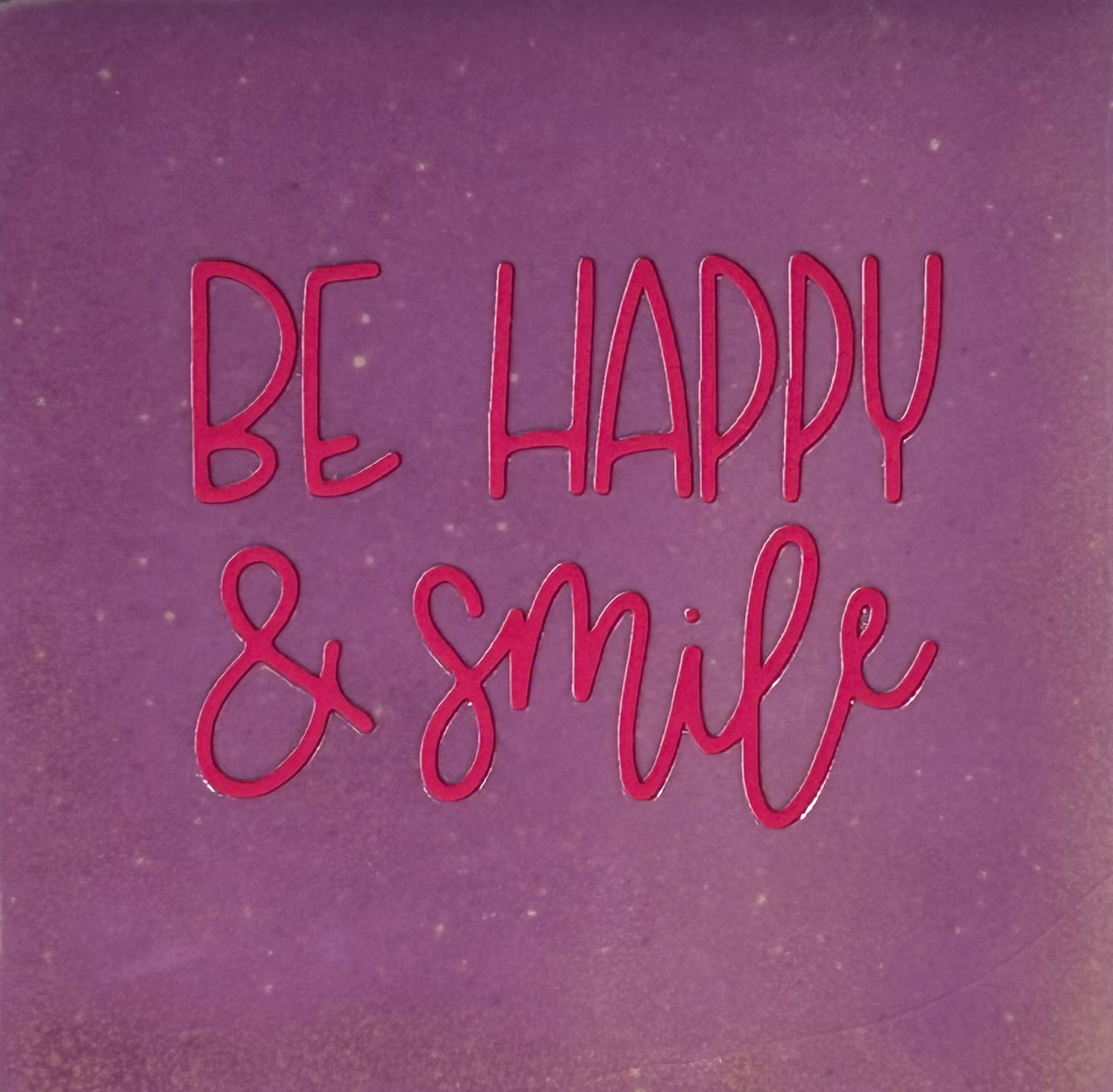 Quote tegeltje 'be happy & smile' lila/roze
