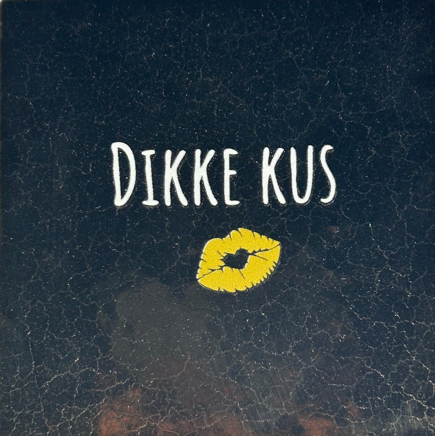 Quote tegeltje 'dikke kus' goud/creme