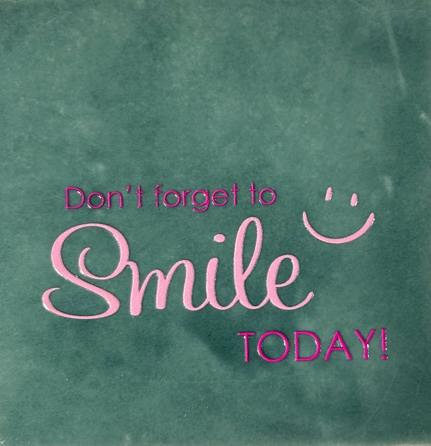 Quote tegeltje 'don't forget to smile' zeegroen/warmroze (roze)