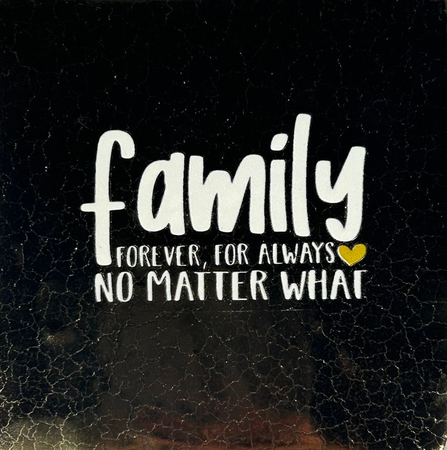 Quote tegeltje 'Family forever' (grof) goud/creme