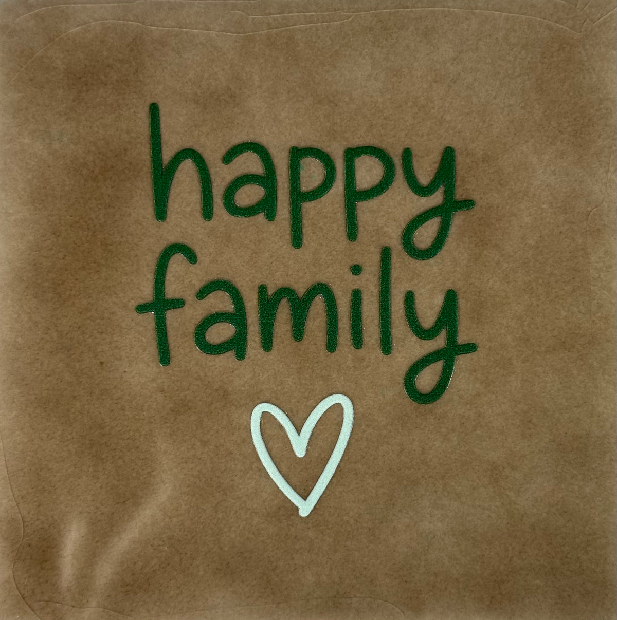 Quote tegeltje 'happy family' taupe/donkergroen(lichtgroen)