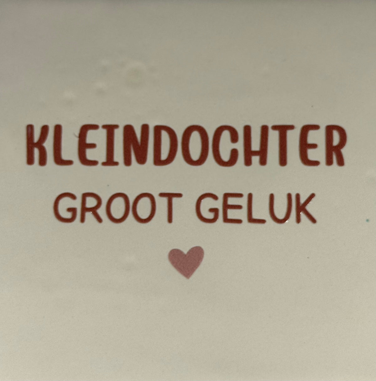 Quote tegeltje 'kleindochter groot geluk' creme/taupe(nude roze)