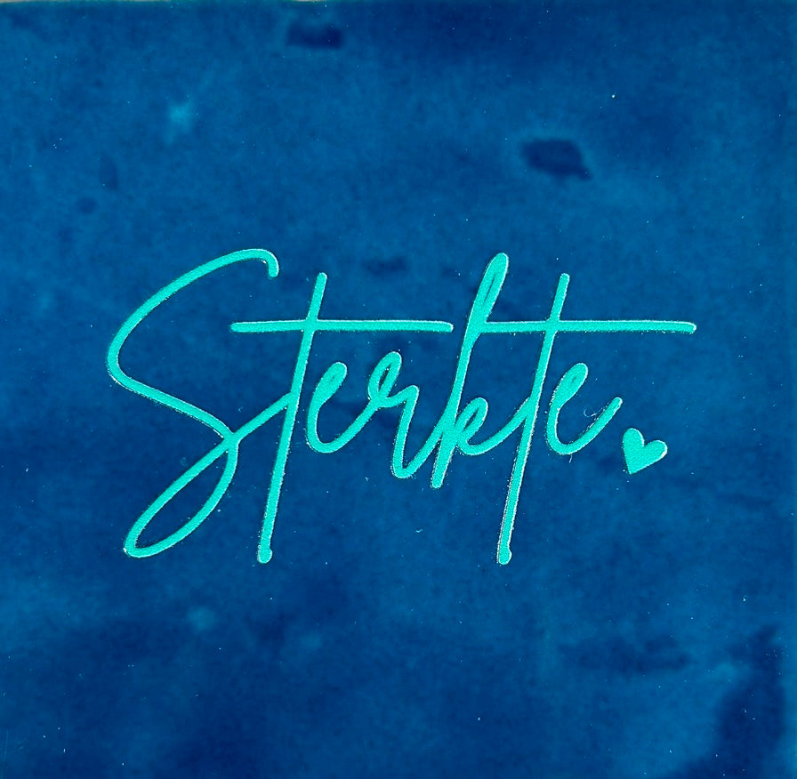 Quote tegeltje 'sterkte' donkerblauw/aqua