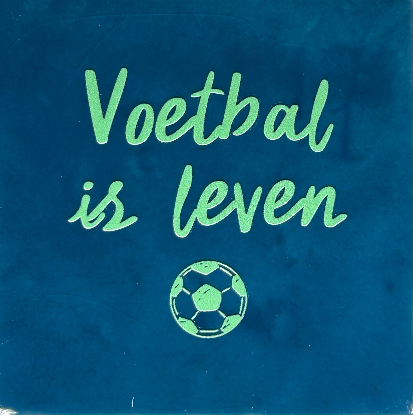 Quote tegeltje 'voetbal is leven' donkerblauw/mint