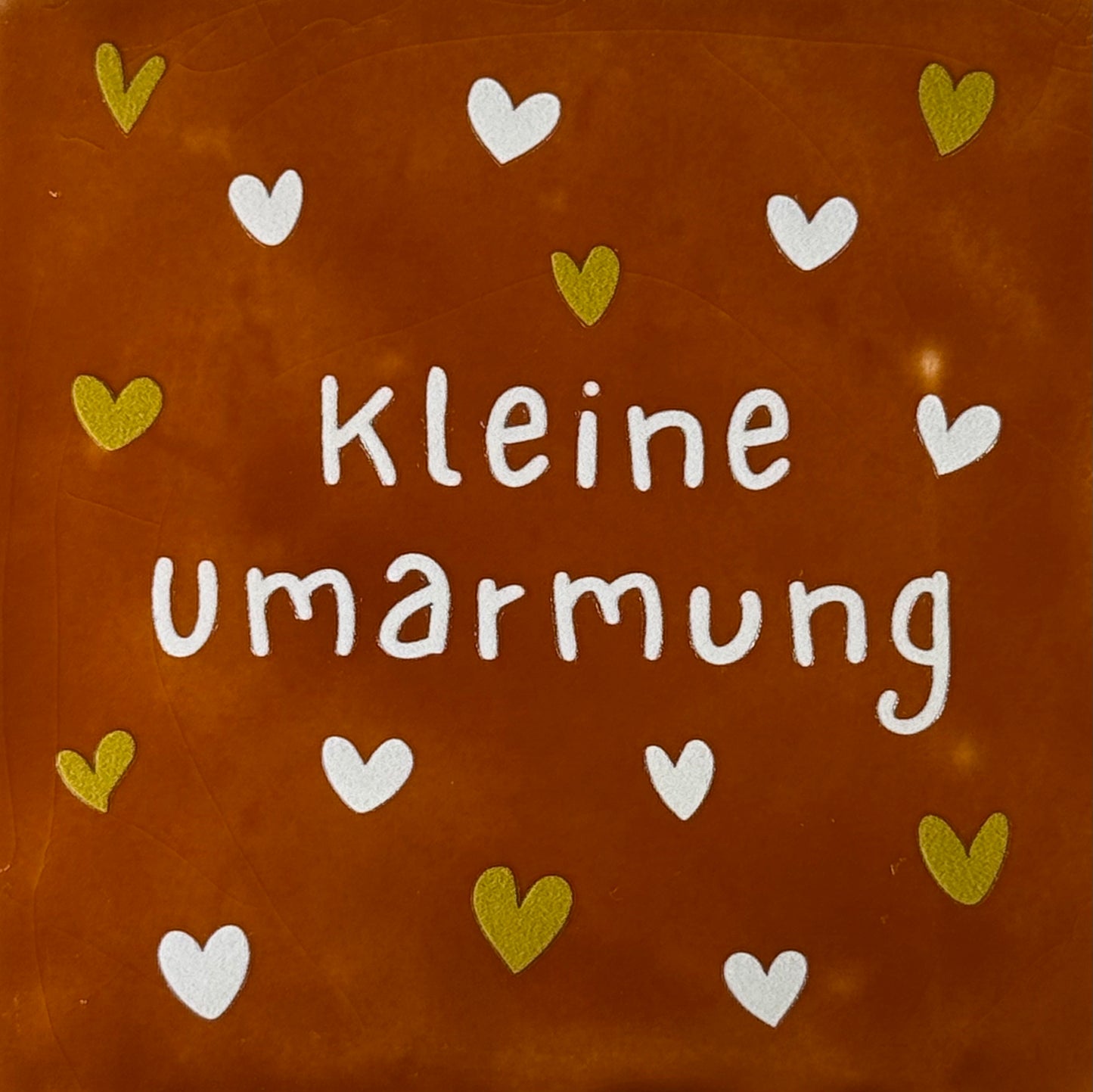 Quote tegeltje 'kleine umarmung' terra/creme(goud)