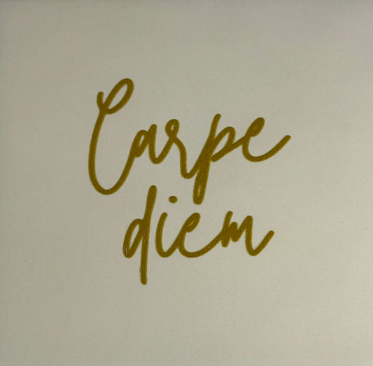 Quote tegeltje 'carpe diem' creme/goud