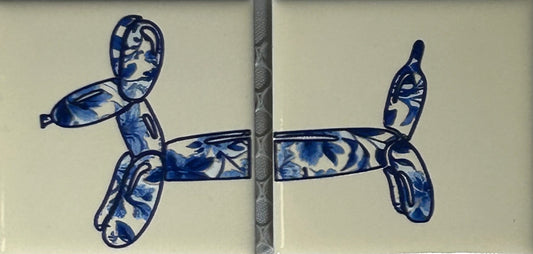 Quote tegeltje 'delftsblauw ballonhond' creme/blauw