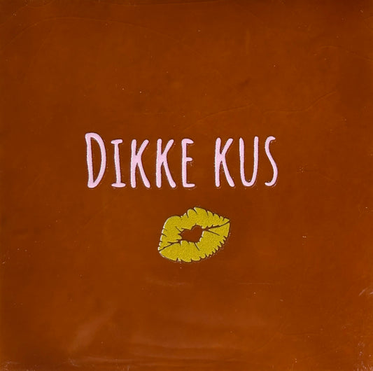 Quote tegeltje 'dikke kus' terra/babyroze