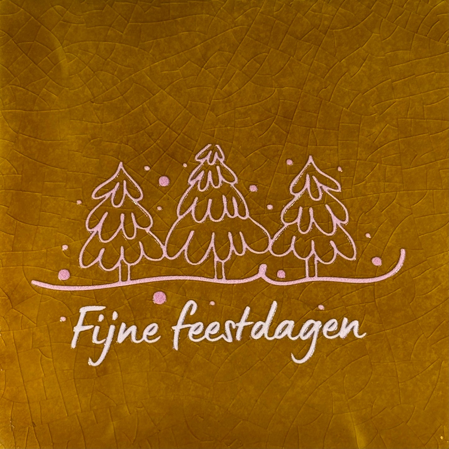 Quote tegeltje 'fijne feestdagen' 3 bomen oker/combi 2