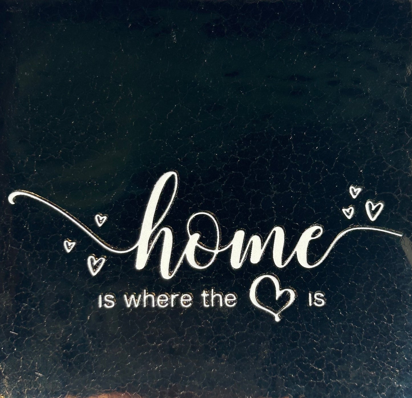 Quote tegeltje 'Home is where the heart is' goud/creme