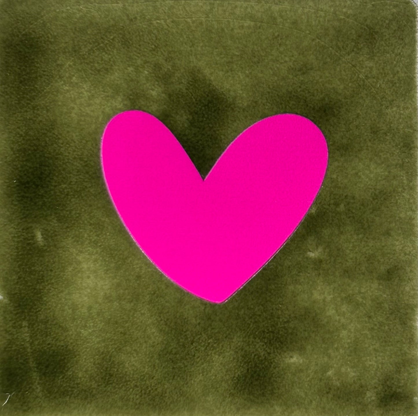 Quote tegeltje 'hartje dicht' nieuw olijf/knalroze