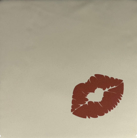 Quote tegeltje 'Lippen' creme/taupe