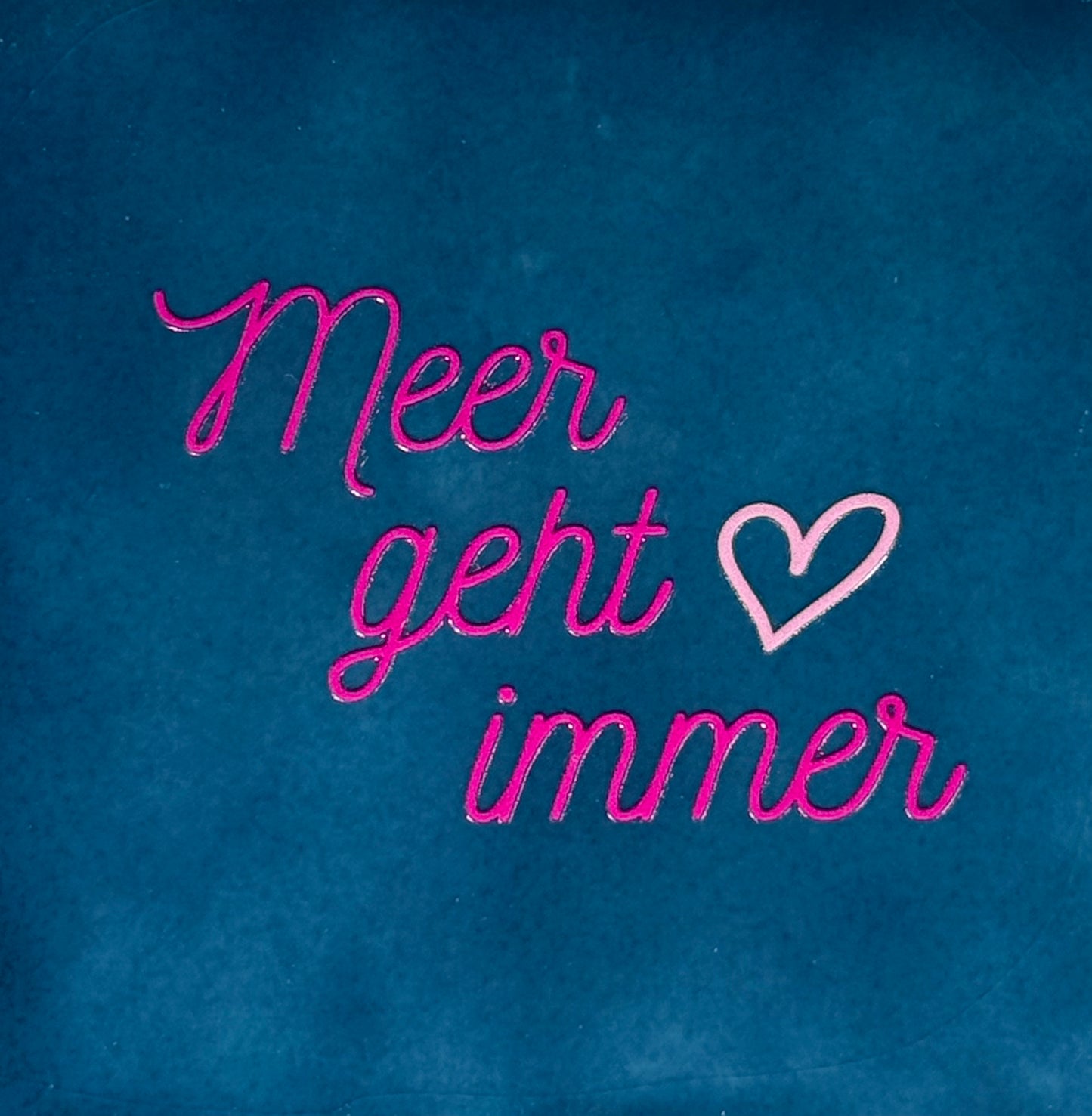 Quote tegeltje 'Meer geht immer' donkerblauw/knalroze(warmroze)